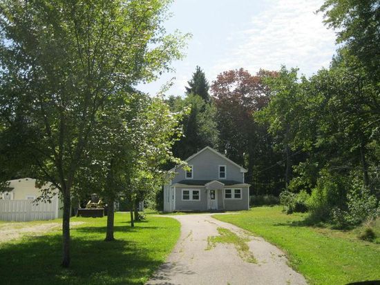 283 Lincoln St in Blackstone, MA - Building Photo