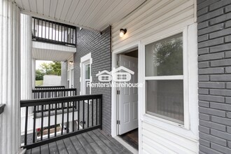 2305 E 37th St in Kansas City, MO - Building Photo - Building Photo
