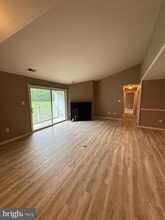 906 Mews Dr in Sellersville, PA - Building Photo - Building Photo