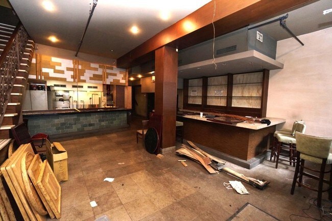 113-115 E 18th St in New York, NY - Building Photo - Building Photo