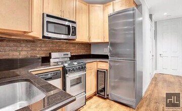 East 10th Street in New York, NY - Building Photo - Building Photo