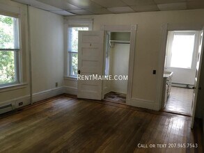36 Third St Apt., Unit 2 in Bangor, ME - Building Photo - Building Photo