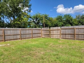 300 W Verdine St in Sulphur, LA - Building Photo - Building Photo