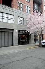 Old Town Lofts in Portland, OR - Foto de edificio - Primary Photo