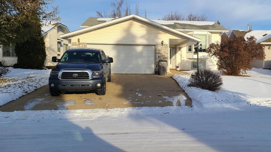 9710-9771 71 Ave in Grande Prairie, AB - Building Photo