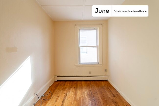 Private bedroom in 4 bed/1 bath Home in Boston, MA - Building Photo - Building Photo