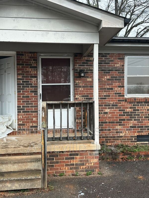 3126 US-221 in Forest City, NC - Building Photo - Building Photo