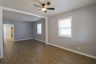 2012 N Atlanta Ct in Tulsa, OK - Building Photo - Building Photo