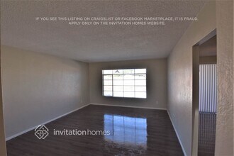 8430 E Oak St in Scottsdale, AZ - Foto de edificio - Building Photo