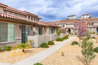 1212 N Bello Aly in Washington, UT - Building Photo - Building Photo