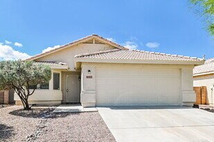 10354 E Ravenswood St in Tucson, AZ - Building Photo