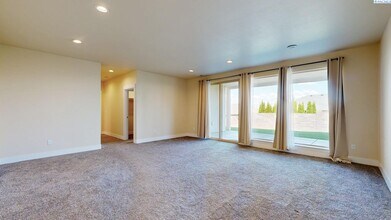 3818 W 48th Ave in Kennewick, WA - Building Photo - Building Photo