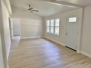 200 Elbring Dr in St. Louis, MO - Building Photo - Building Photo