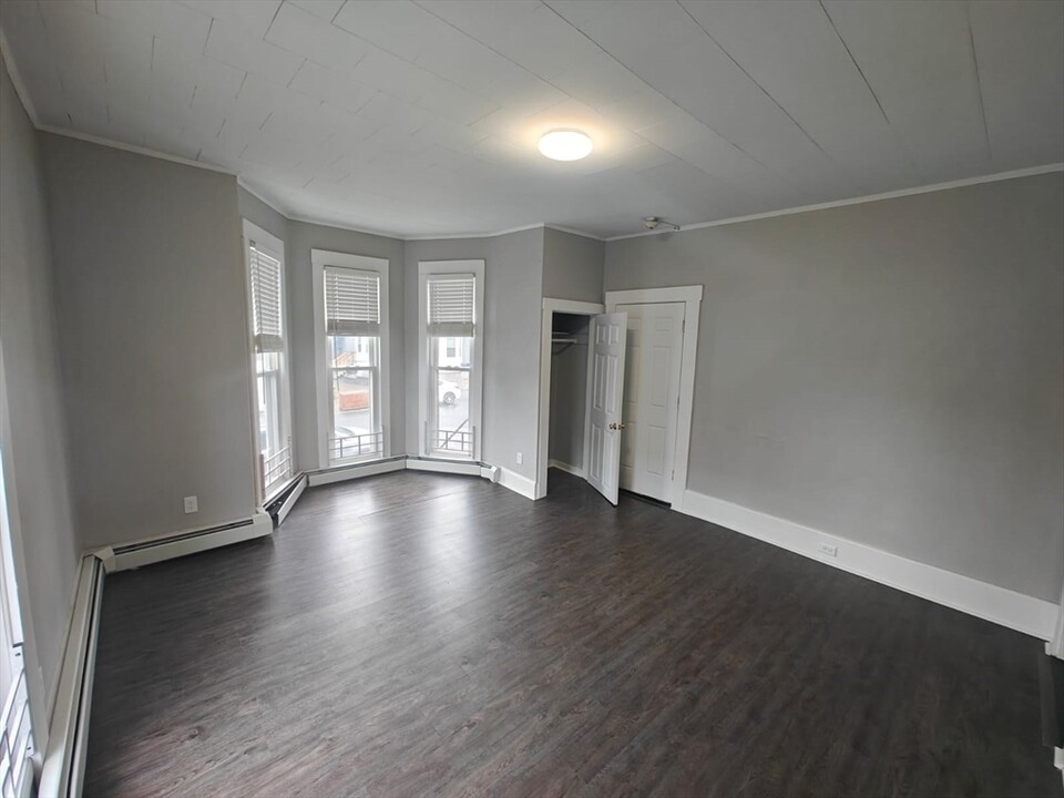 27 Vine St in Haverhill, MA - Foto de edificio