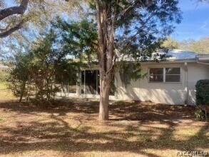 1215 N Egret Point in Crystal River, FL - Building Photo - Building Photo