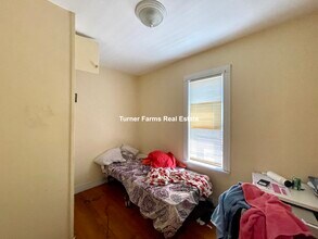 49 Beech Glen St, Unit 3 in Boston, MA - Foto de edificio - Building Photo