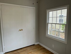 2227 E 40th St in Savannah, GA - Building Photo - Building Photo