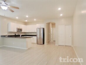 12583 W Gentle Rain Rd in Peoria, AZ - Building Photo - Building Photo