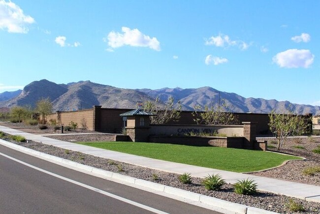 19580 W Badgett Ln in Litchfield Park, AZ - Building Photo - Building Photo