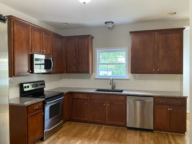 12429 Ivyridge Terrace in Chester, VA - Building Photo - Building Photo