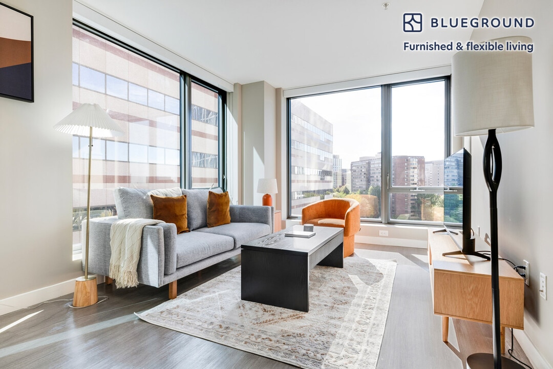 1 Nashua St in Boston, MA - Building Photo