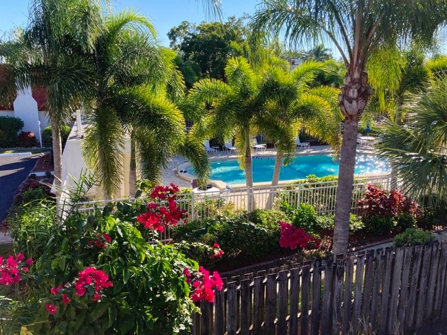 property at 11866 Quail Run Dr