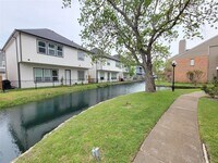 2023 Gentryside Dr photo'