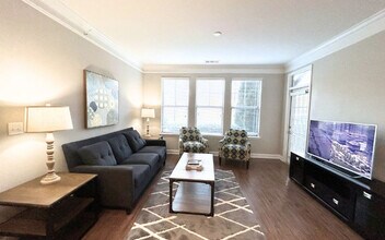 11160 Medlock Bridge Rd in Johns Creek, GA - Foto de edificio - Building Photo