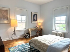 250 E Market St in Bethlehem, PA - Foto de edificio - Building Photo