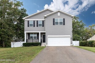 22 Nautilus Dr in Barnegat Township, NJ - Building Photo