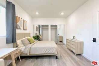 3124 W 11th St in Los Angeles, CA - Building Photo - Building Photo