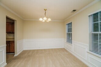 3425 Sandlake Dr SW in Marietta, GA - Foto de edificio - Building Photo