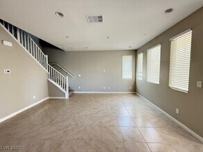 1809 Flycatch St in Las Vegas, NV - Foto de edificio - Building Photo