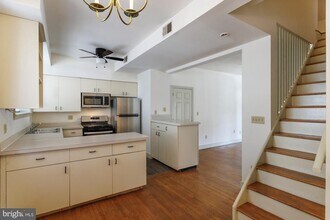 2331 N 58th St in Philadelphia, PA - Building Photo - Building Photo