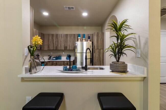 3000 San Jacinto St in Houston, TX - Building Photo - Building Photo