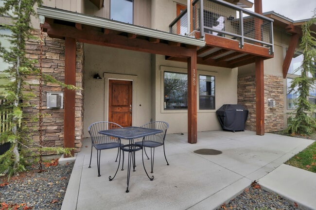 1385 E Lone Creek Dr in Eagle, ID - Building Photo - Building Photo