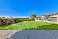 Building Photo - Country Club Apartments in Los Angeles, California