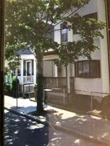 10 Taunton St, Unit 2 in Somerville, MA - Building Photo