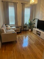 12 Kilsyth Rd, Unit 2 in Brookline, MA - Building Photo