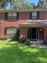 3227 Golden Willow Dr in Houston, TX - Building Photo - Building Photo