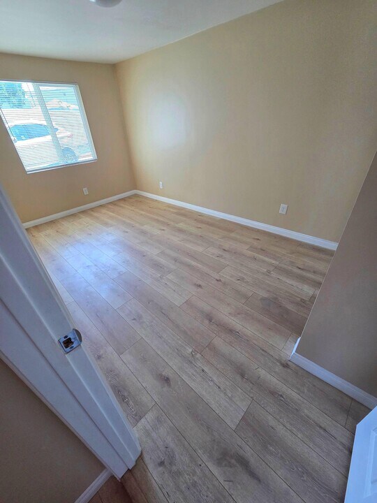 3016 S West View St in Los Angeles, CA - Building Photo