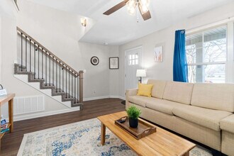 867 Central Ave in Clarksville, TN - Building Photo - Building Photo