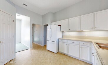 1995 Bluebonnet Way in Orange Park, FL - Building Photo - Building Photo