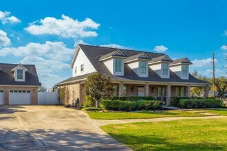2963 Settler's Way Dr in Sealy, TX - Building Photo - Building Photo