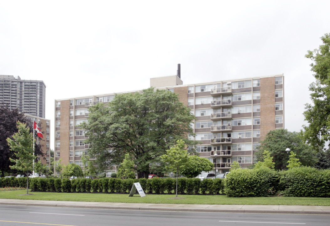Central Park Place & Terrace in Toronto, ON - Building Photo