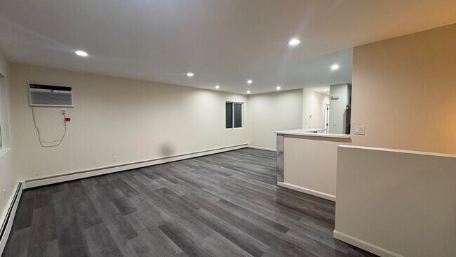 1-78 Beach 98th St, Unit 3 in Queens, NY - Building Photo - Building Photo