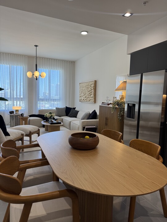 2157 NW Miami Ct, Unit 811 in Miami, FL - Building Photo