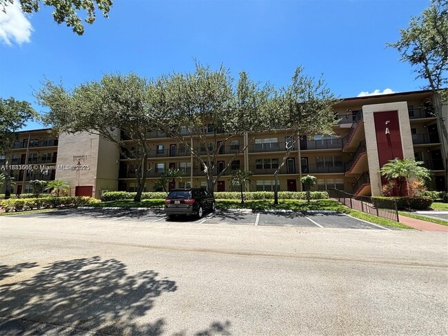 13475 SW 9th St in Pembroke Pines, FL - Building Photo - Building Photo