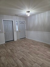 883 E Loos St in Hartford, WI - Building Photo - Building Photo