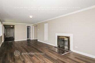 9921 Harnew Rd E in Oak Lawn, IL - Building Photo - Building Photo